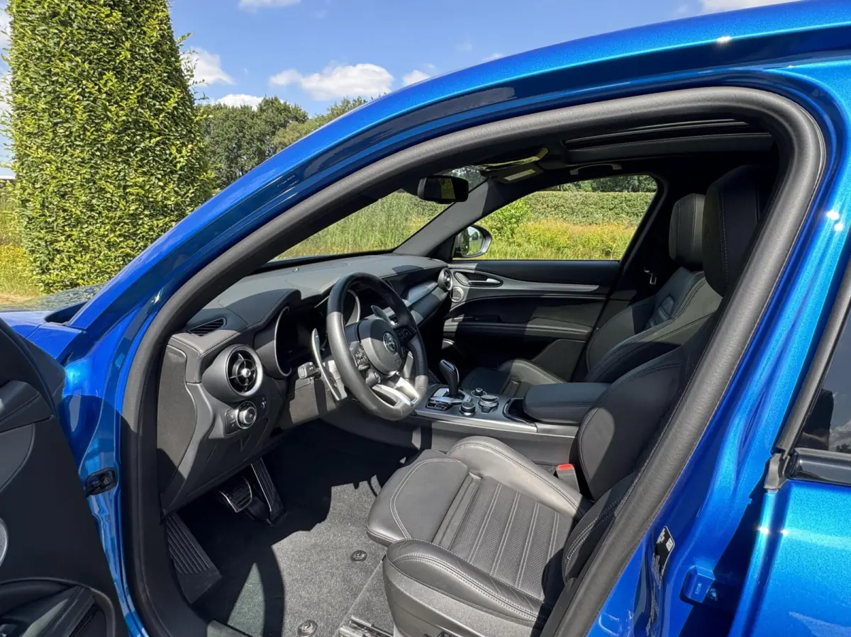 2.0 T Q4 Veloce My24, Pano,21 inch VOL!!