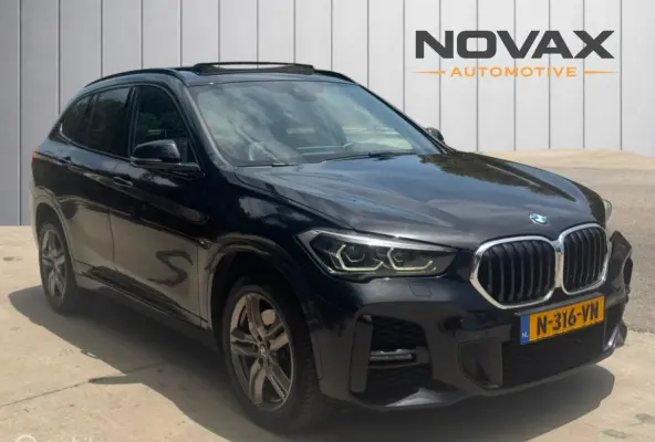 xDrive20i M Sport | Panoramadak | Head-Up Display