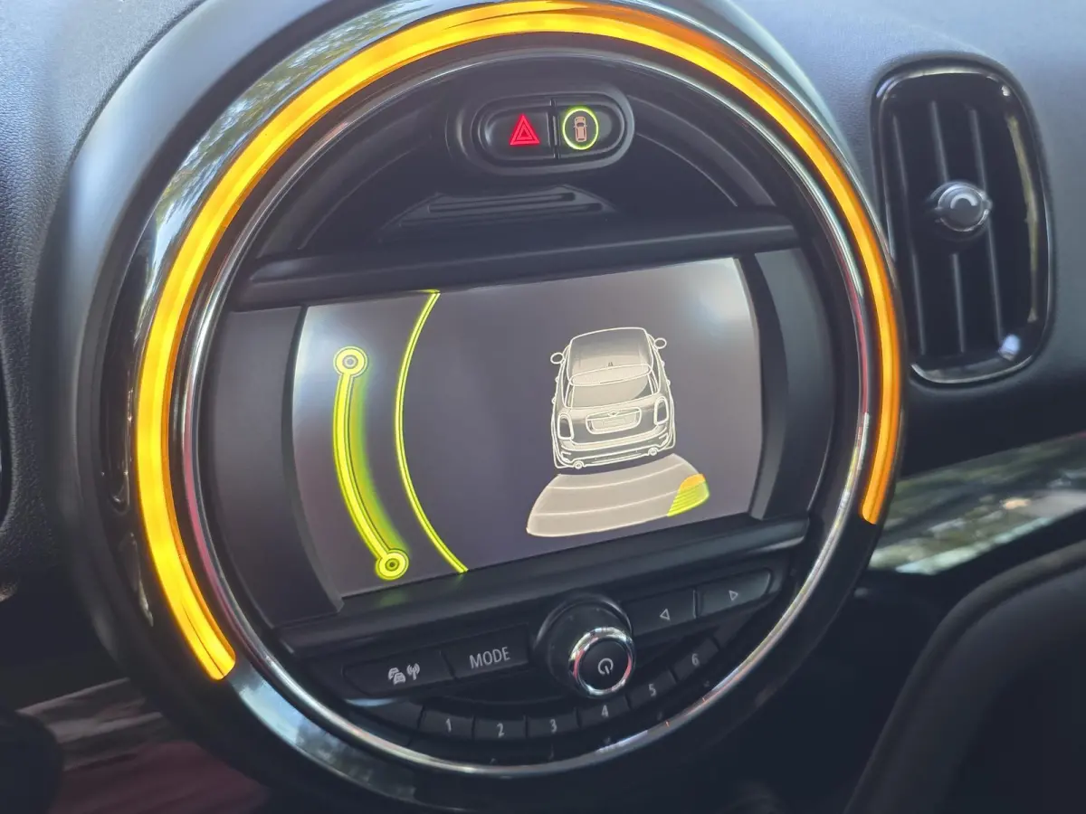 1.5 Cooper Salt | Afn. Trekhaak | Navigatie | Cruise Control | Climate Control