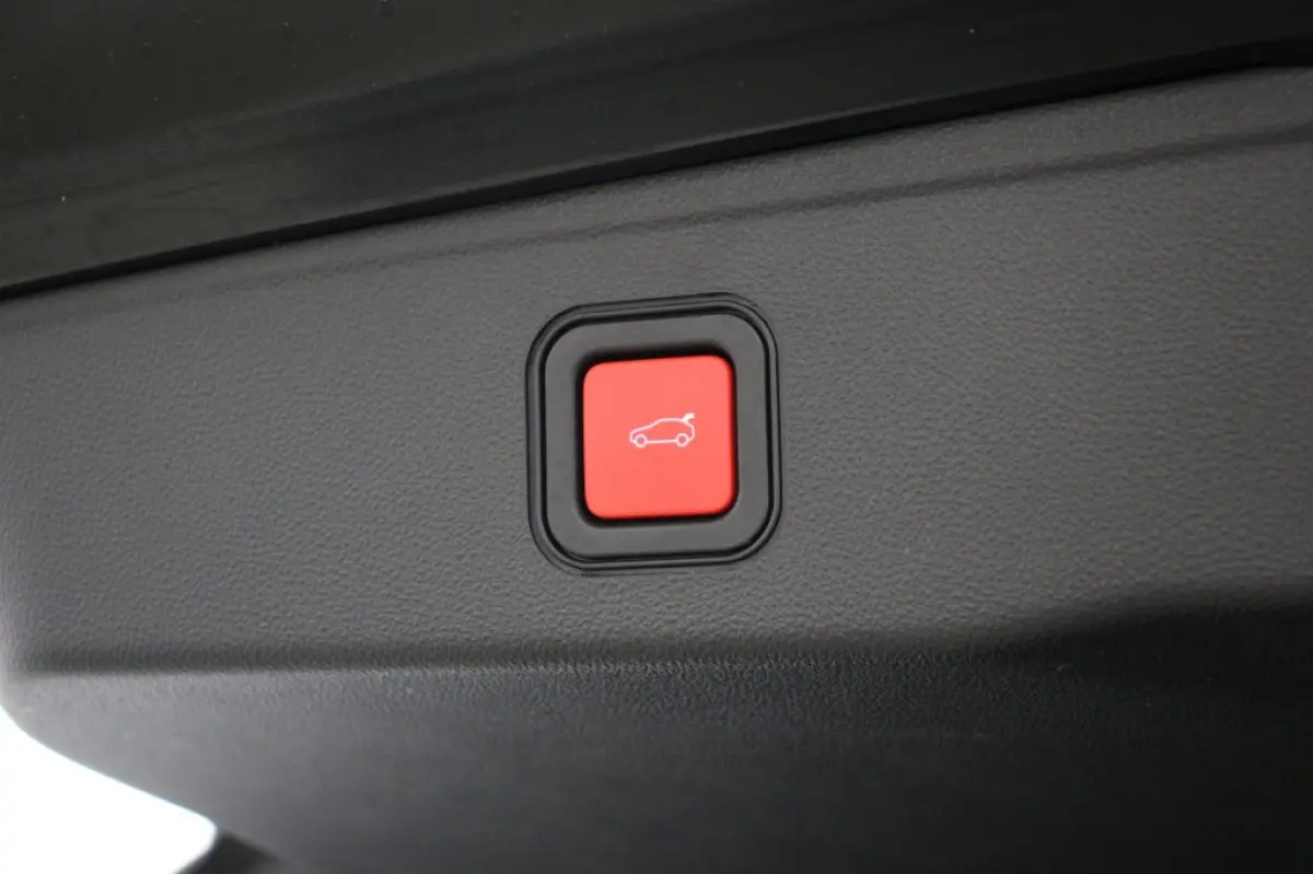 1.2 Altitude - Digitaal Cockpit, Carplay, Camera, JBL