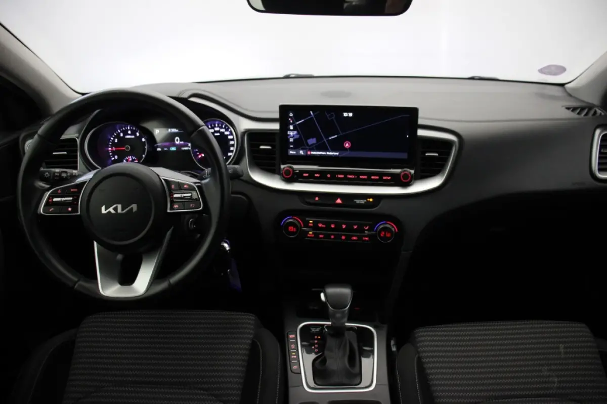 1.0 T-GDi MHEV DynamicLine Automaat - Carplay, Camera, Clima