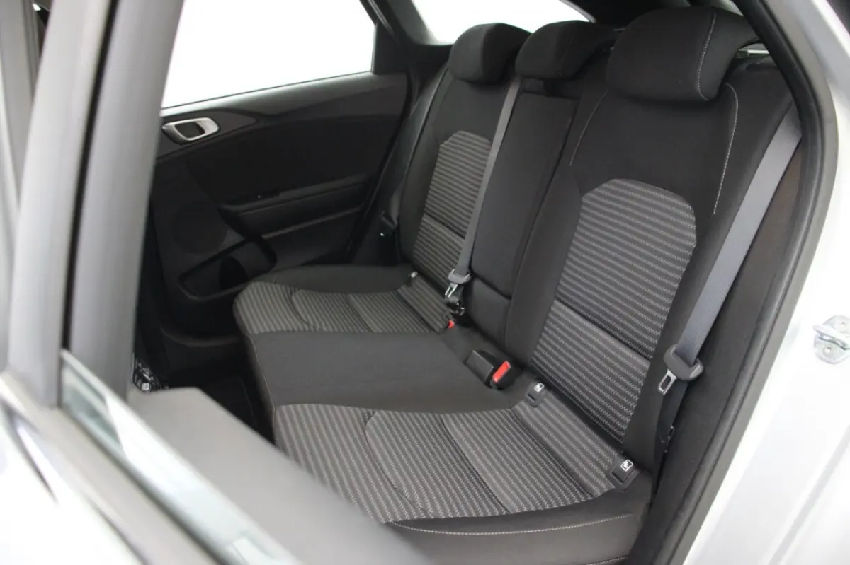 1.0 T-GDi MHEV DynamicLine Automaat - Carplay, Camera, Clima