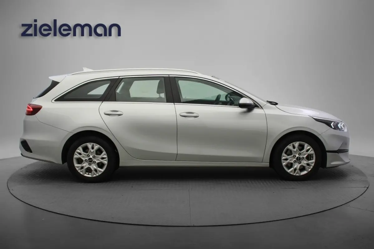 1.0 T-GDi MHEV DynamicLine Automaat - Carplay, Camera, Clima
