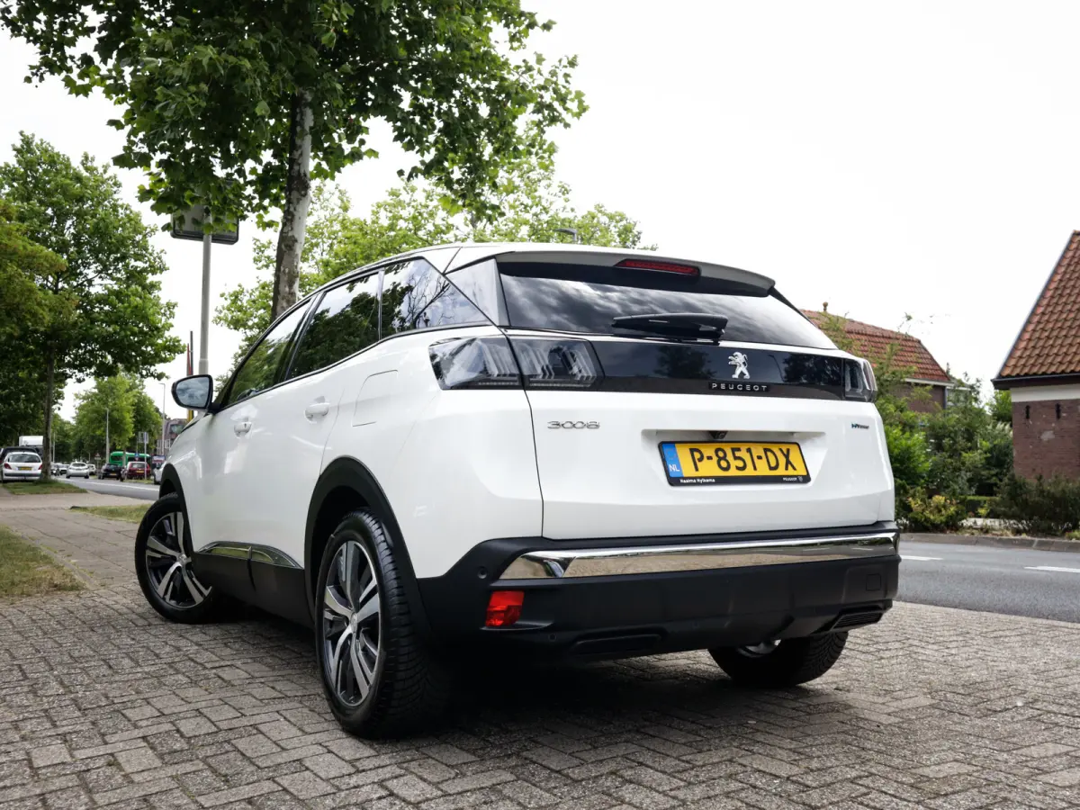 1.6 HYbrid 225 Blue Lease Allure 1e-Eig. & Dealer-Onderh. BOVAG-Garantie. NL-Auto.