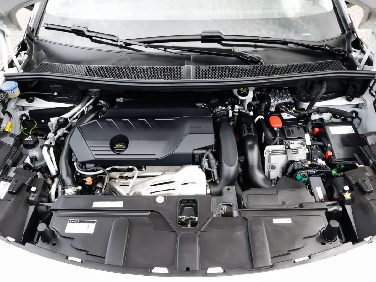 1.6 HYbrid 225 Blue Lease Allure 1e-Eig. & Dealer-Onderh. BOVAG-Garantie. NL-Auto.