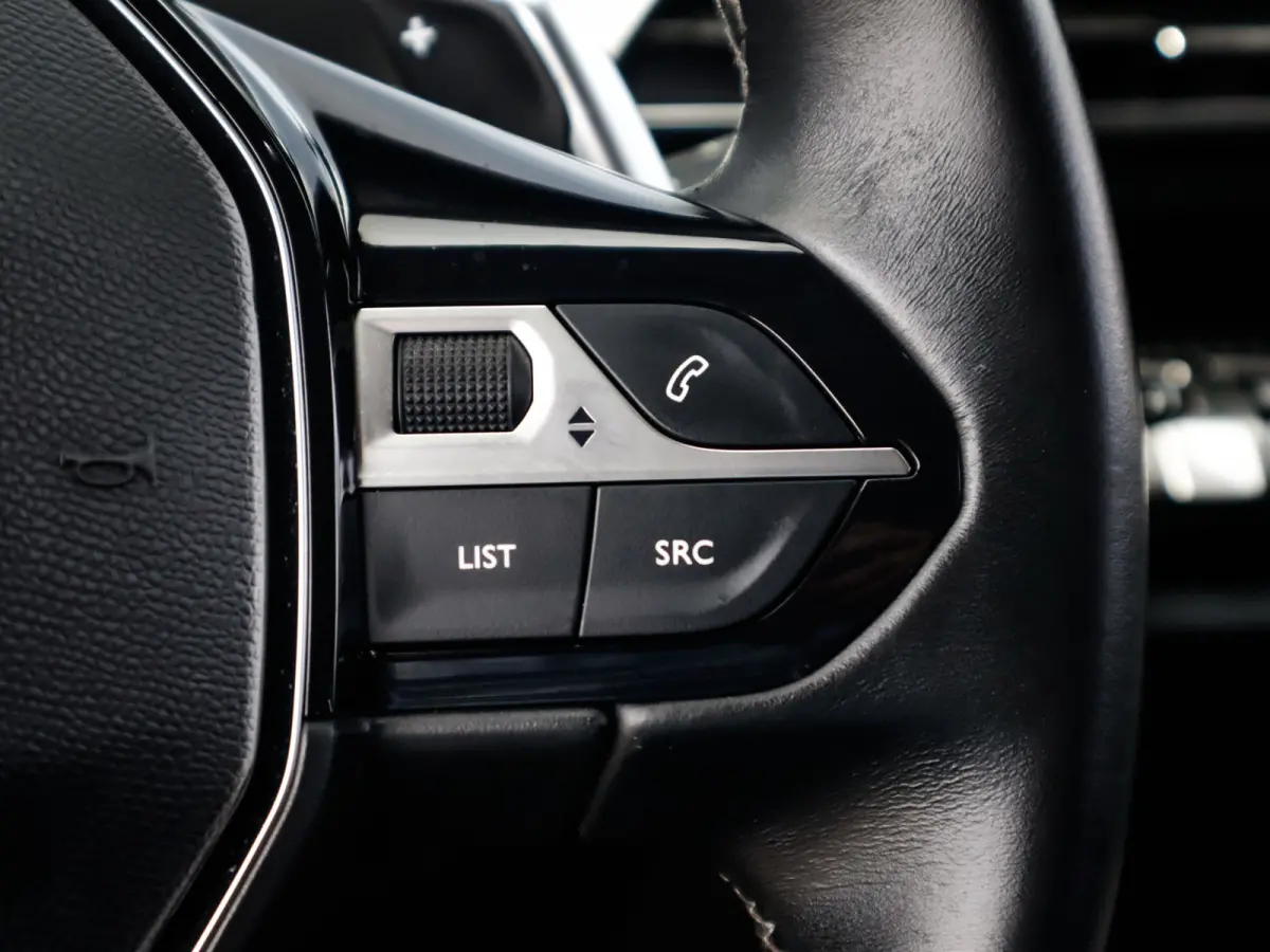 1.6 HYbrid 225 Blue Lease Allure 1e-Eig. & Dealer-Onderh. BOVAG-Garantie. NL-Auto.