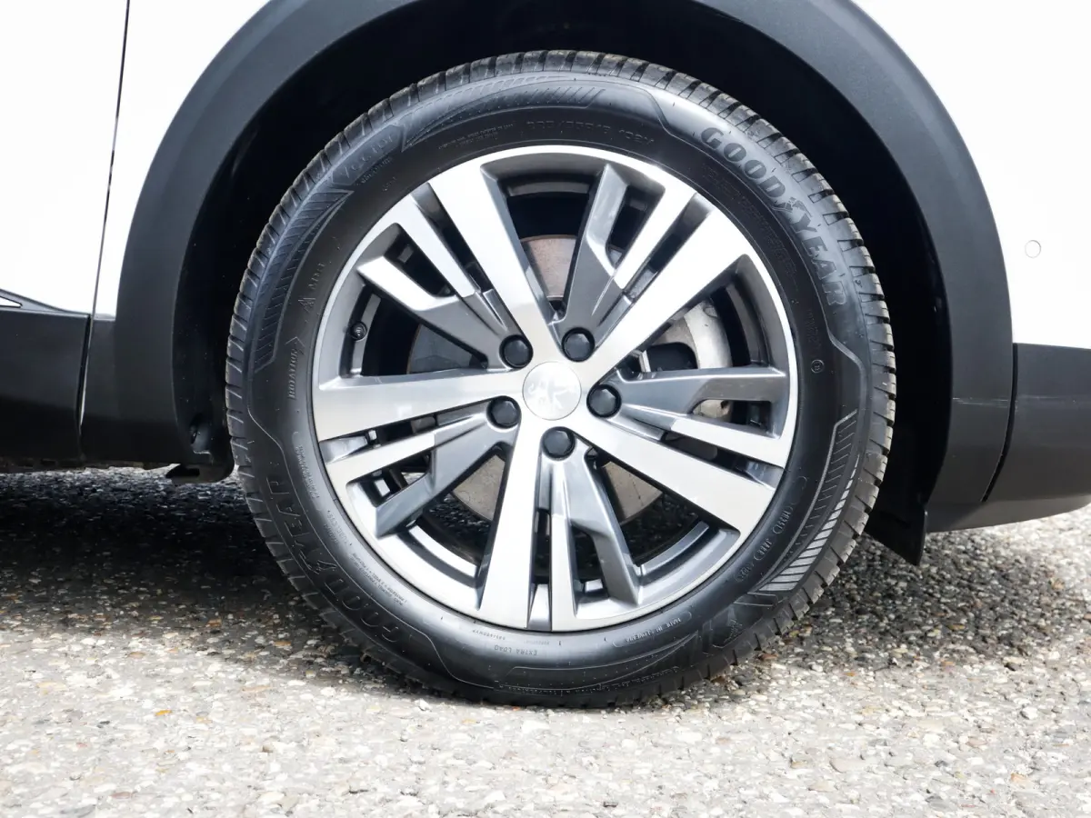1.6 HYbrid 225 Blue Lease Allure 1e-Eig. & Dealer-Onderh. BOVAG-Garantie. NL-Auto.