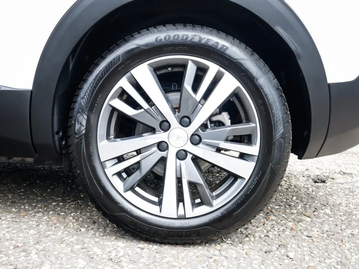 1.6 HYbrid 225 Blue Lease Allure 1e-Eig. & Dealer-Onderh. BOVAG-Garantie. NL-Auto.