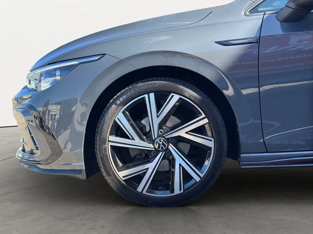 1.5 TSI R-Line | Trekhaak | Panoramadak | Premium audio | Achteruitrijcamera |