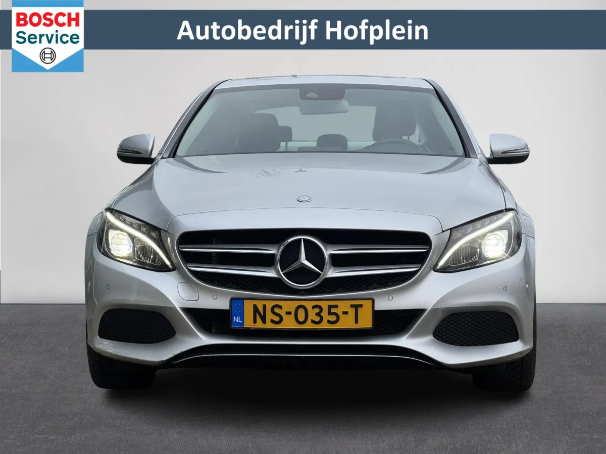 C180 Prestige Automaat | Nieuwe APK! | Navigatie | LED Verlichting | Dode Hoek Detectie | Panorama schuif/Kanteldak, Elektrisch | Stoelverwarming | PDC | Automatische Airco | 17"Lmv | Halfle