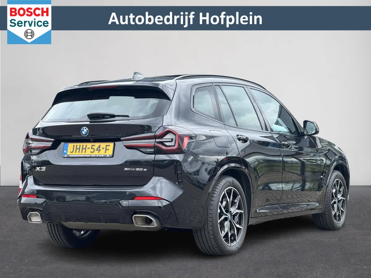 xDrive30e High Executive | M Sport | Pano | Camera | Navi | Leer | Elektr. Stoel + Memory | Navi ( Vestiging - Vianen )