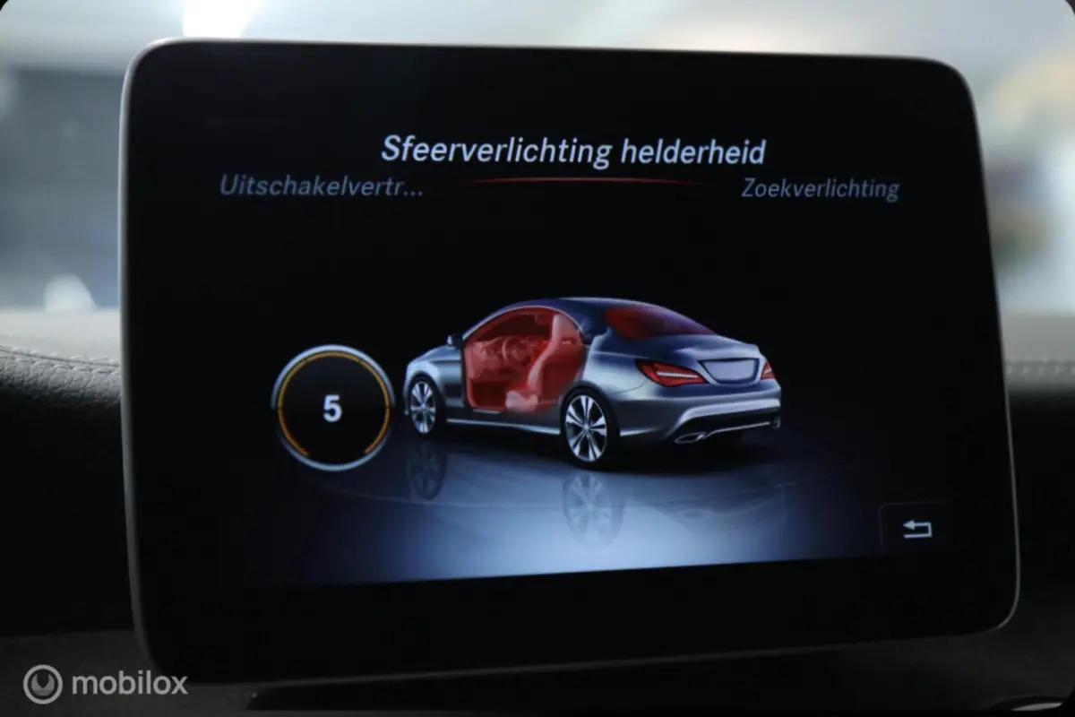 180 AMG Pack Automaat Facelift Alcantara