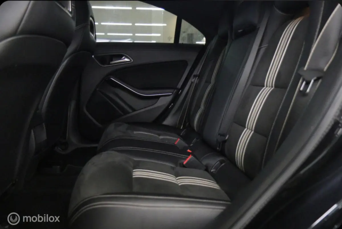 180 AMG Pack Automaat Facelift Alcantara