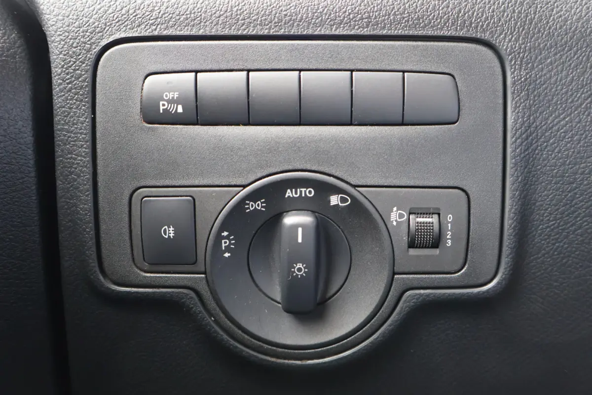 114 CDI Lang Automaat Bott Inrichting