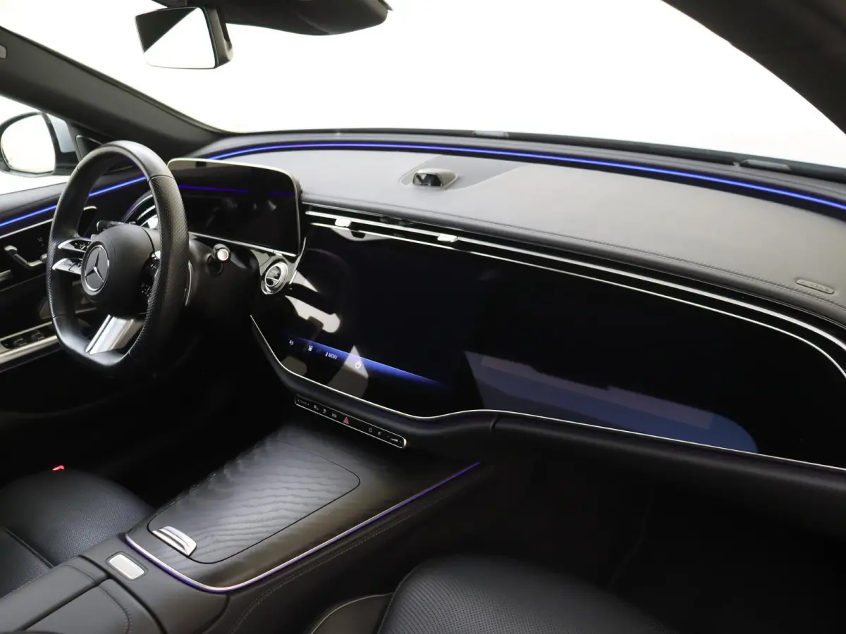 300 e AMG Line / Panoramadak / Stoelventilatie / Superscreen / 360Graden-Camera / Memory-Stoelen /