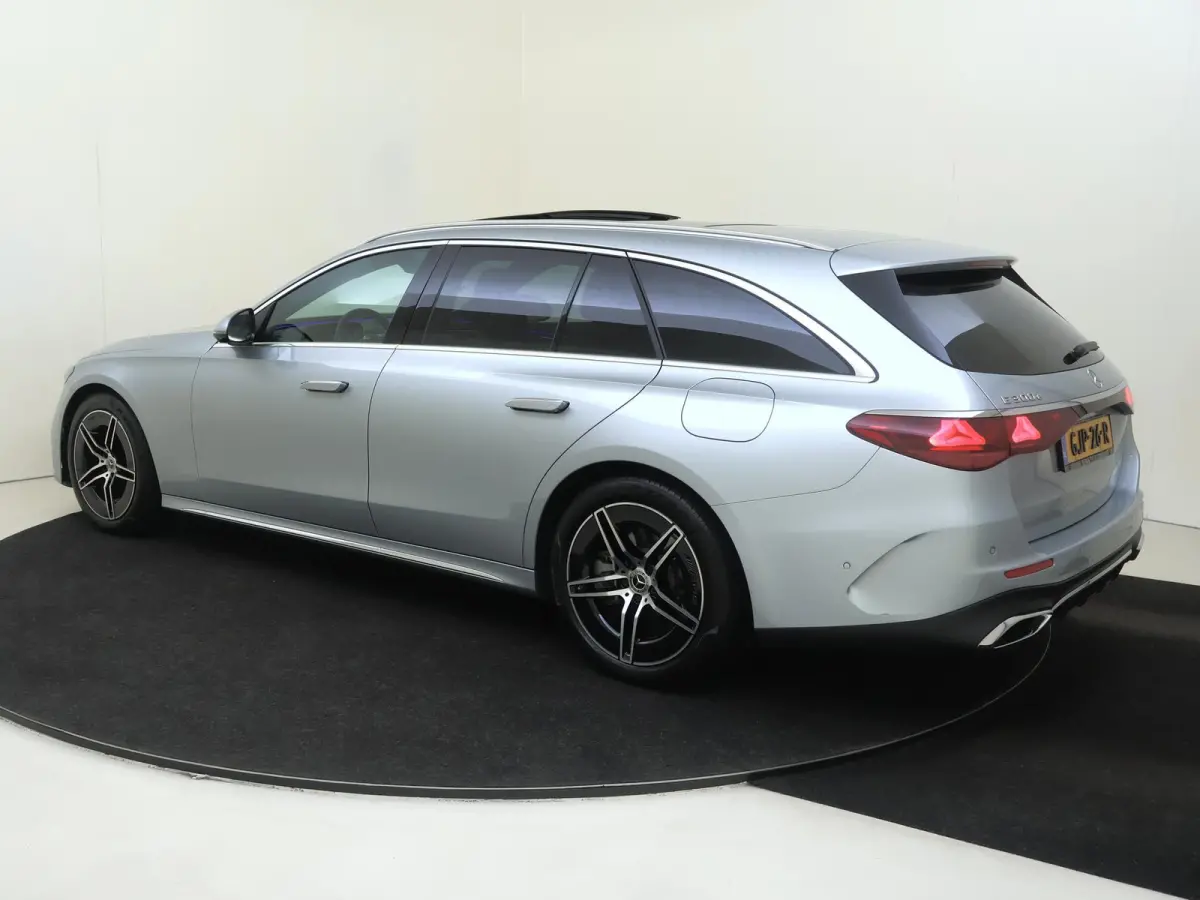 300 e AMG Line / Panoramadak / Stoelventilatie / Superscreen / 360Graden-Camera / Memory-Stoelen /