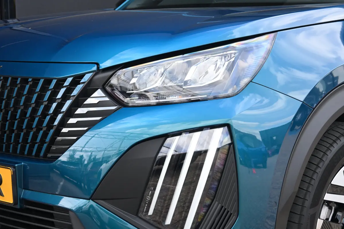 1.2 Hybrid 145 Allure Tot 8 Jaar Garantie! | Navigatie | Achteruitrijcamera | Draadloos Apple Carplay & Android Auto | !!