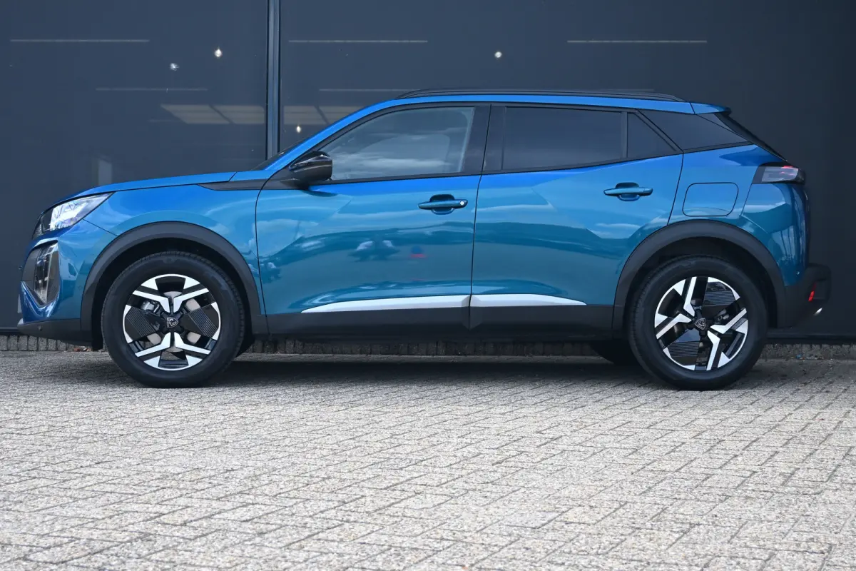 1.2 Hybrid 145 Allure Tot 8 Jaar Garantie! | Navigatie | Achteruitrijcamera | Draadloos Apple Carplay & Android Auto | !!