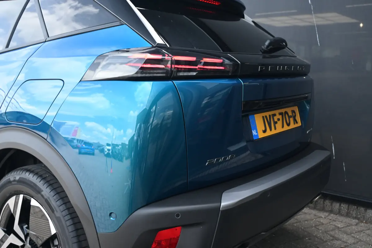 1.2 Hybrid 145 Allure Tot 8 Jaar Garantie! | Navigatie | Achteruitrijcamera | Draadloos Apple Carplay & Android Auto | !!