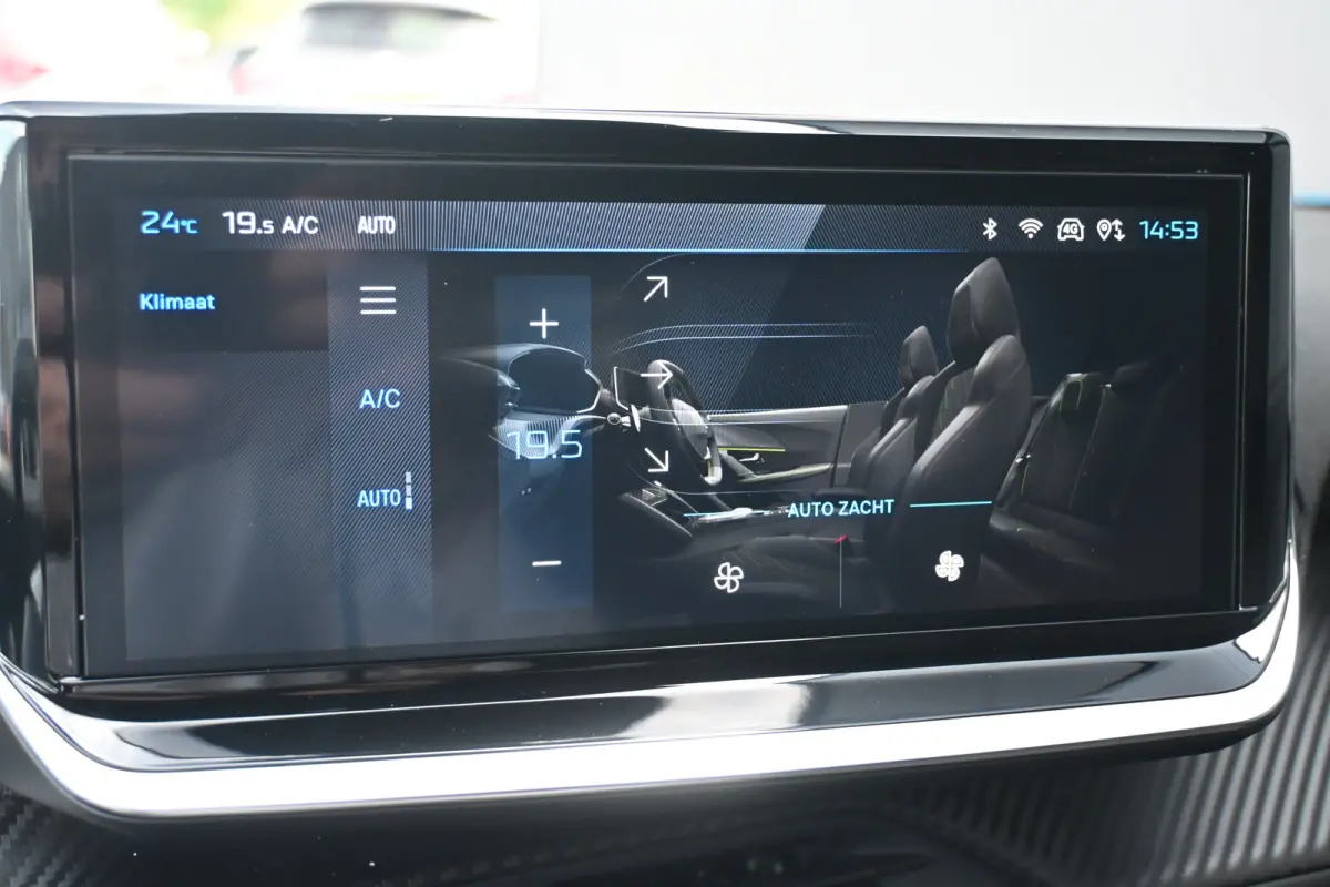 1.2 Hybrid 145 Allure Tot 8 Jaar Garantie! | Navigatie | Achteruitrijcamera | Draadloos Apple Carplay & Android Auto | !!