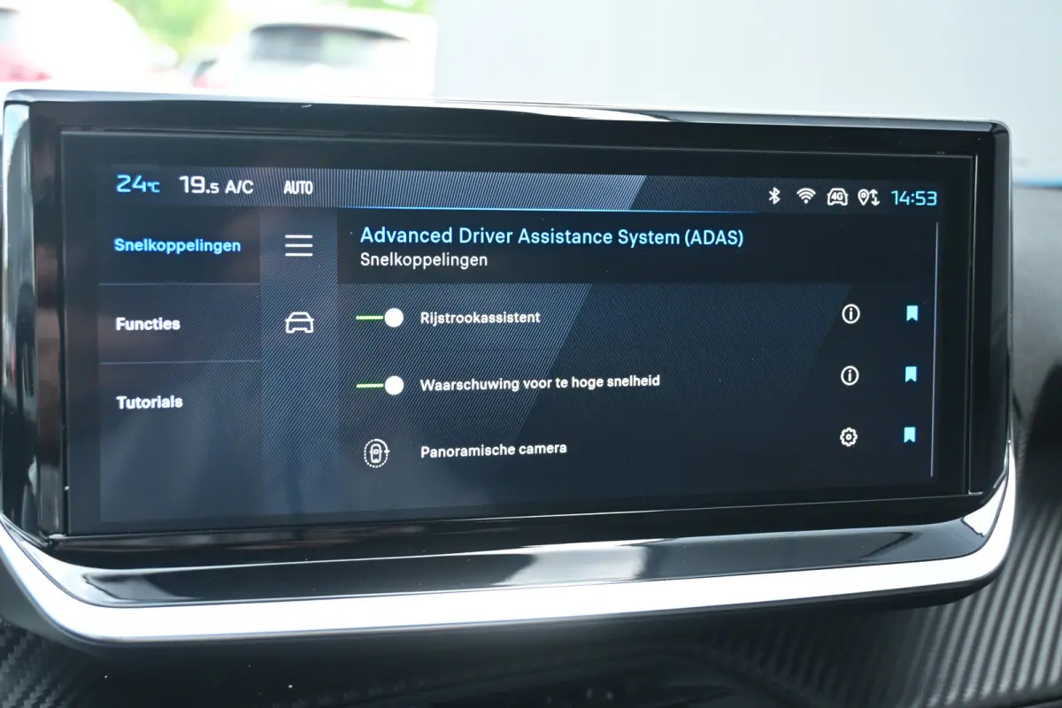 1.2 Hybrid 145 Allure Tot 8 Jaar Garantie! | Navigatie | Achteruitrijcamera | Draadloos Apple Carplay & Android Auto | !!