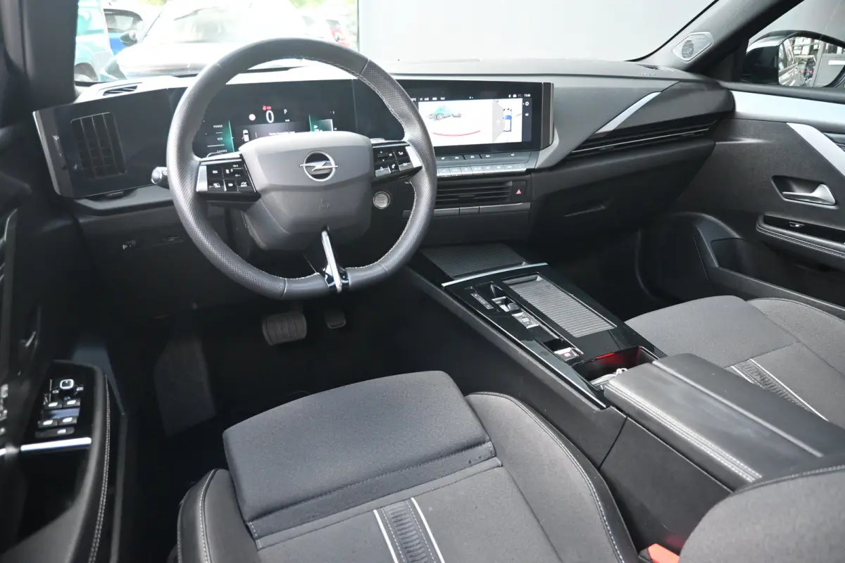 1.2 Turbo Hybrid GS 145pk | Schuif-/Kanteldak | Navigatie | Stoel/Stuurverwarming | AGR-Stoelen | Climate Control | !!