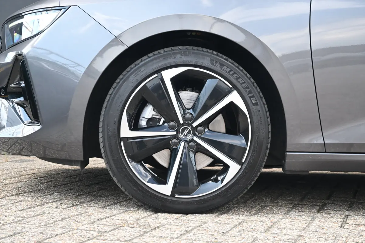 1.2 Turbo Hybrid GS 145pk | Schuif-/Kanteldak | Navigatie | Stoel/Stuurverwarming | AGR-Stoelen | Climate Control | !!