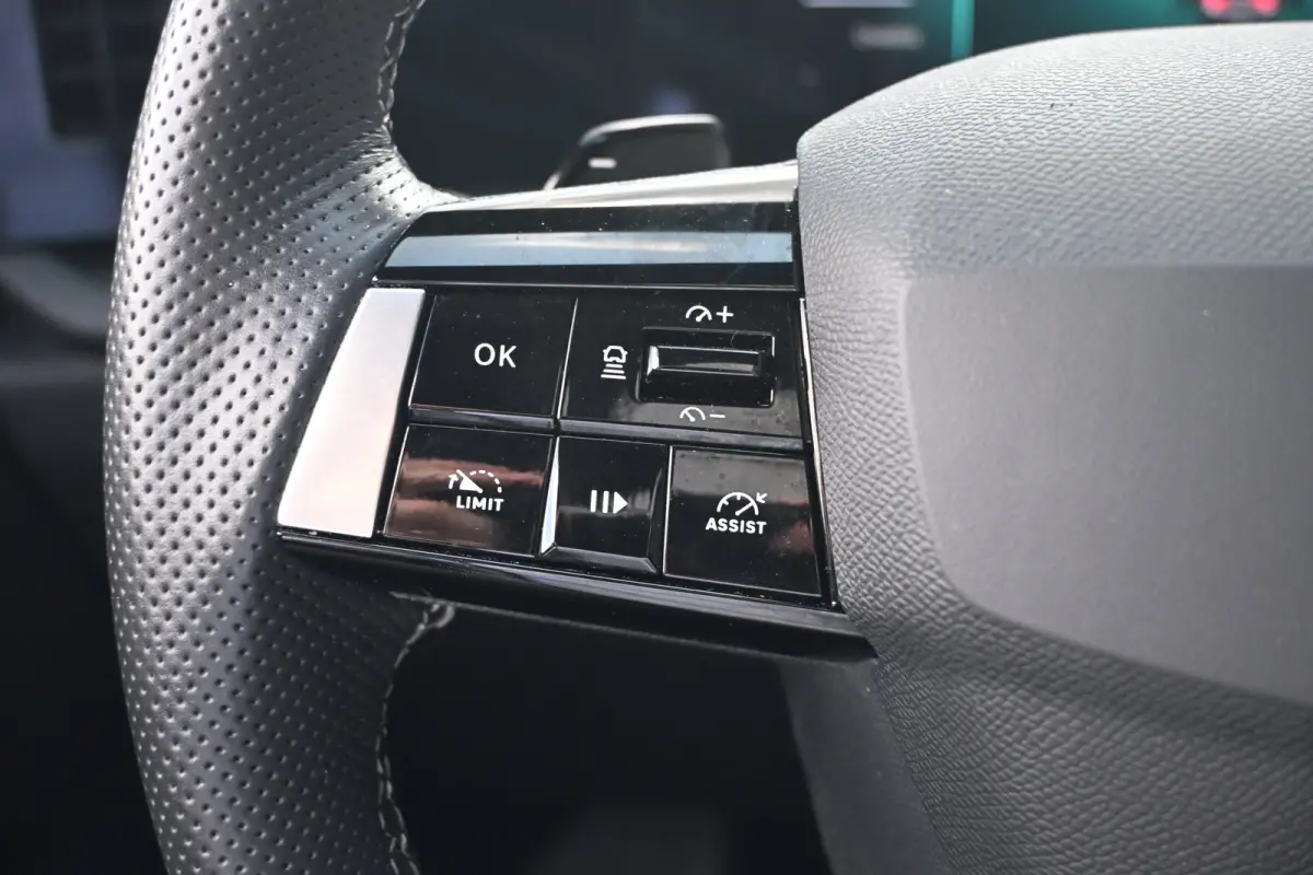 1.2 Turbo Hybrid GS 145pk | Schuif-/Kanteldak | Navigatie | Stoel/Stuurverwarming | AGR-Stoelen | Climate Control | !!