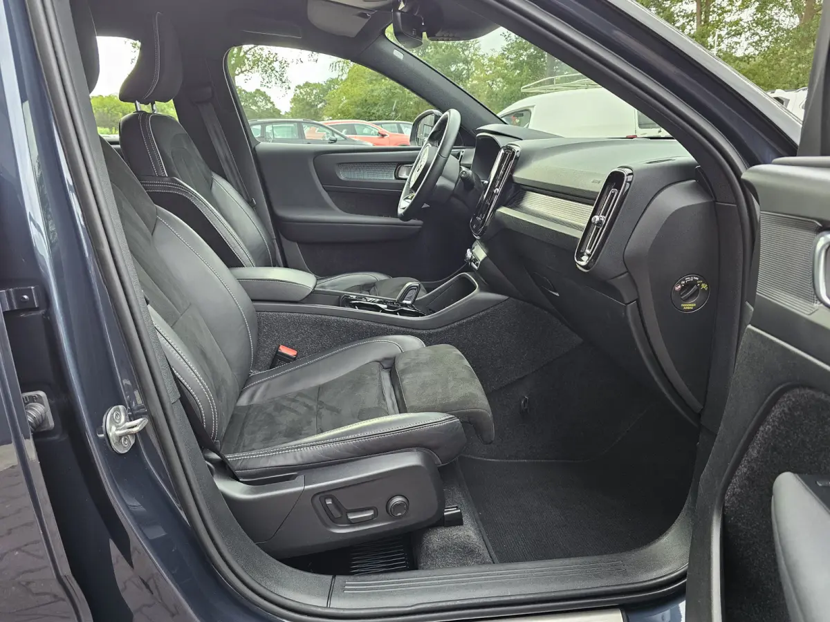 1.5 T4 R-Design PHEV | LED | Trekhaak | 360 camera | Elek. stoelen + mermory | Stoelverwarming | Alcantara |