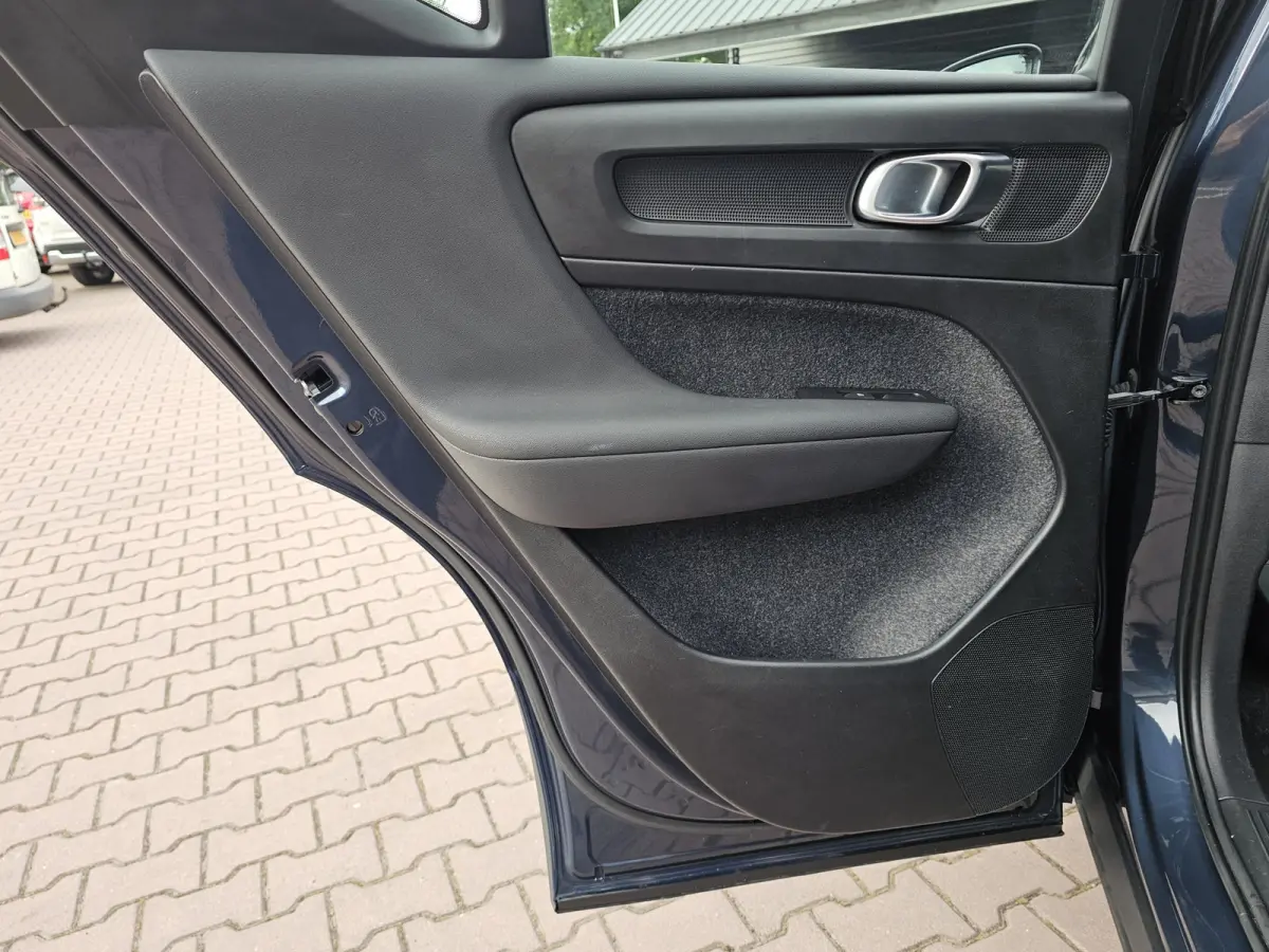 1.5 T4 R-Design PHEV | LED | Trekhaak | 360 camera | Elek. stoelen + mermory | Stoelverwarming | Alcantara |