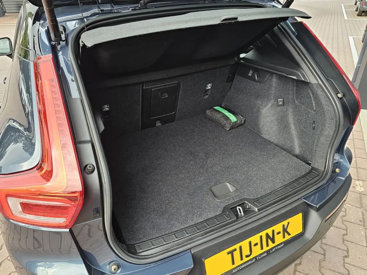 1.5 T4 R-Design PHEV | LED | Trekhaak | 360 camera | Elek. stoelen + mermory | Stoelverwarming | Alcantara |