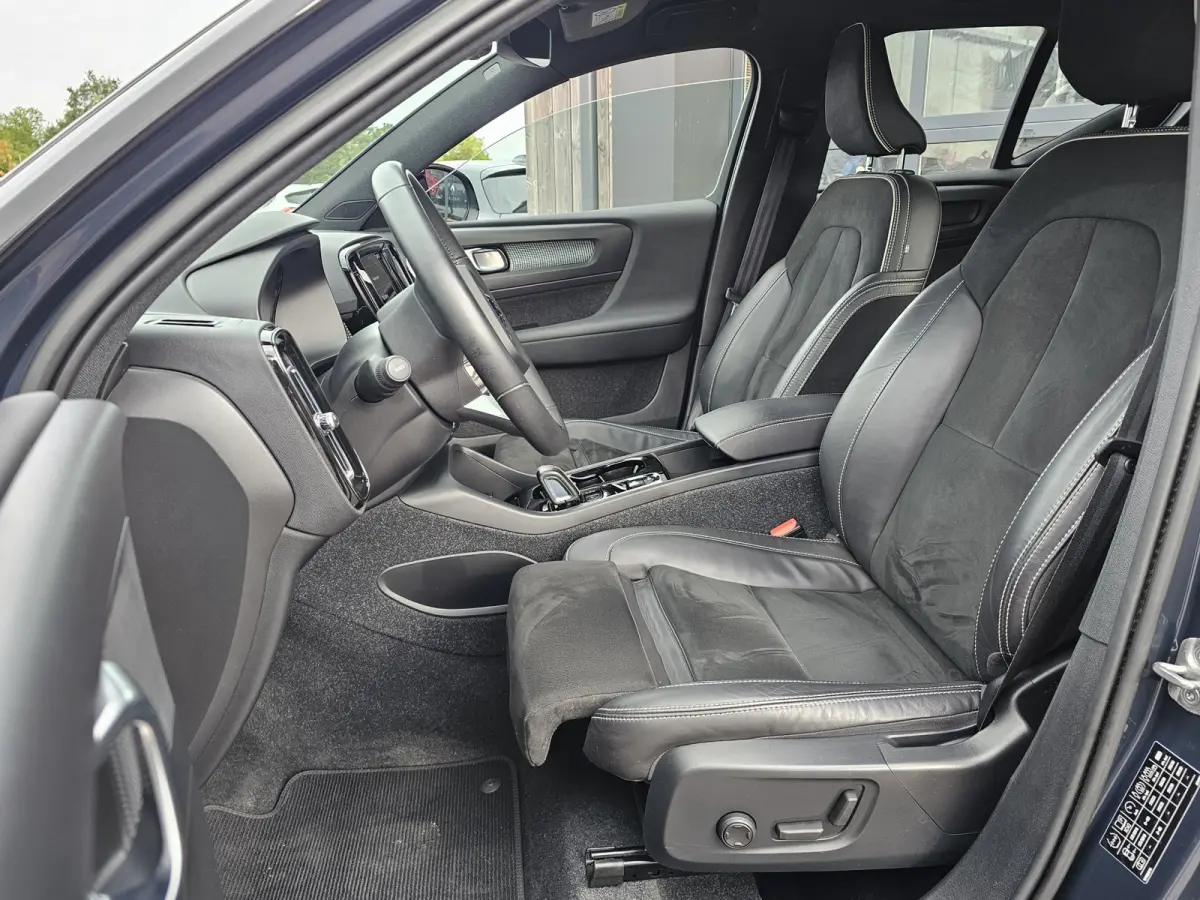 1.5 T4 R-Design PHEV | LED | Trekhaak | 360 camera | Elek. stoelen + mermory | Stoelverwarming | Alcantara |