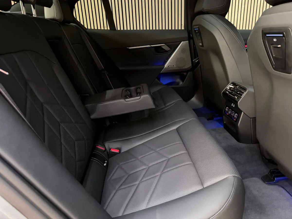 EDrive40 84 kWh M Sport - Pano - 360 - H&K - Keyles