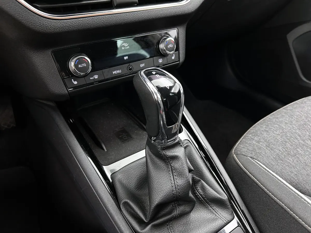 1.5 TSI 150Pk Automaat ACT Business Edition / Trekhaak / Pdc.+Camera / Airco-ecc./ Navigatie / Apk 05-2028