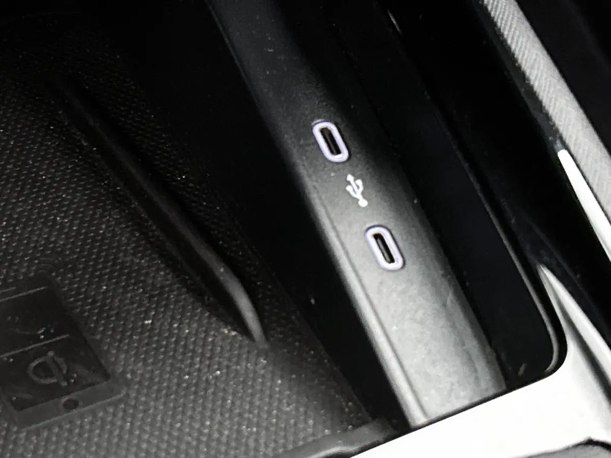 1.5 TSI 150Pk Automaat ACT Business Edition / Trekhaak / Pdc.+Camera / Airco-ecc./ Navigatie / Apk 05-2028