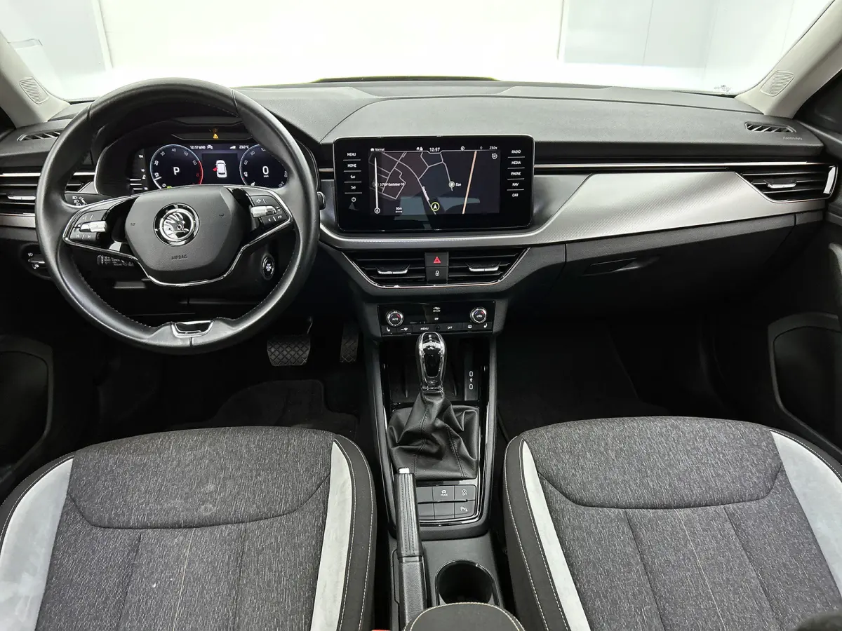 1.5 TSI 150Pk Automaat ACT Business Edition / Trekhaak / Pdc.+Camera / Airco-ecc./ Navigatie / Apk 05-2028