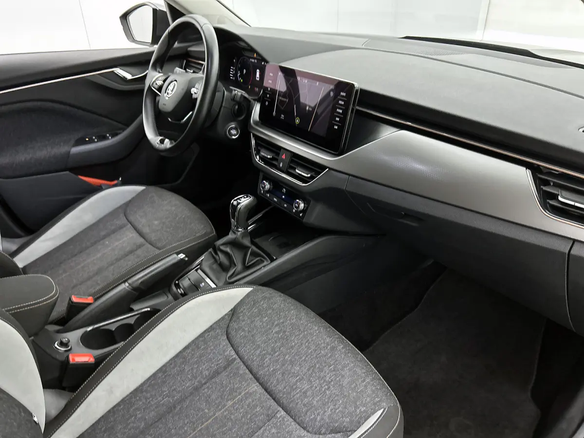 1.5 TSI 150Pk Automaat ACT Business Edition / Trekhaak / Pdc.+Camera / Airco-ecc./ Navigatie / Apk 05-2028