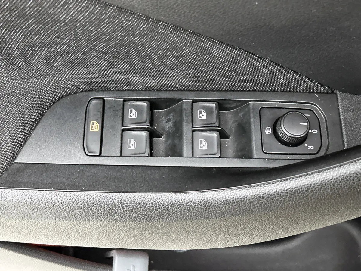 1.5 TSI 150Pk Automaat ACT Business Edition / Trekhaak / Pdc.+Camera / Airco-ecc./ Navigatie / Apk 05-2028