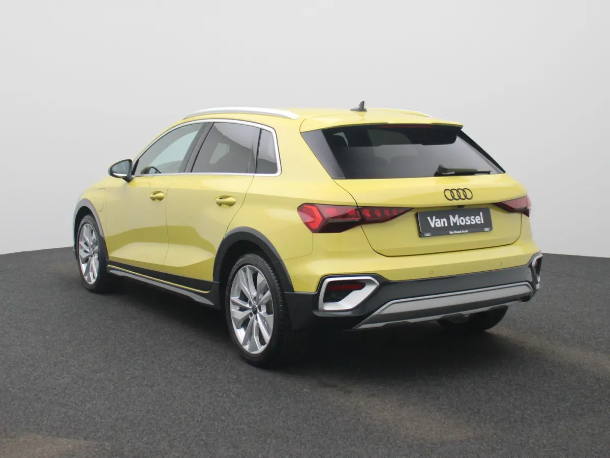 40 TFSI e Advanced 204 PK | Adaptive cruise control | Sonos | Dodehoekdetectie | Stoelverwarming | Achteruitrijcamera | Climate control | Trekhaak | Privacy glas