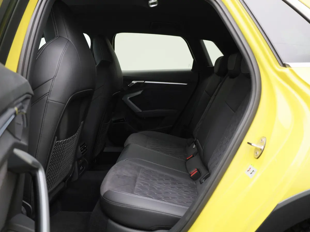 40 TFSI e Advanced 204 PK | Adaptive cruise control | Sonos | Dodehoekdetectie | Stoelverwarming | Achteruitrijcamera | Climate control | Trekhaak | Privacy glas