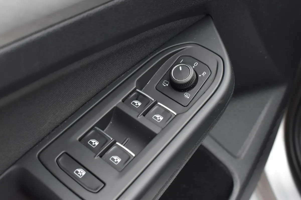 1.0 TSI Life Business BSM | Navigatie | Stuur/Stoelverwarming | Sfeerverlichting | 12 mnd BOVAG garantie | Whatsapp 06-53188999