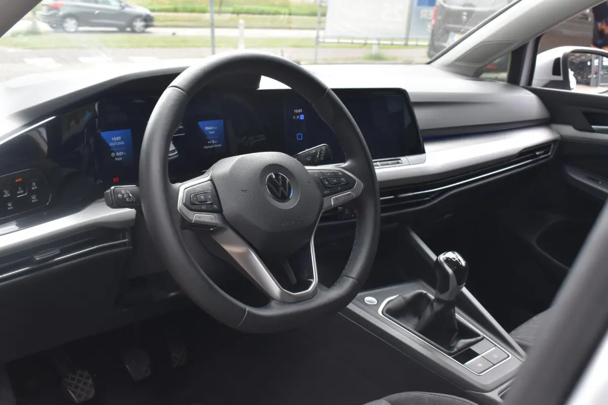 1.0 TSI Life Business BSM | Navigatie | Stuur/Stoelverwarming | Sfeerverlichting | 12 mnd BOVAG garantie | Whatsapp 06-53188999