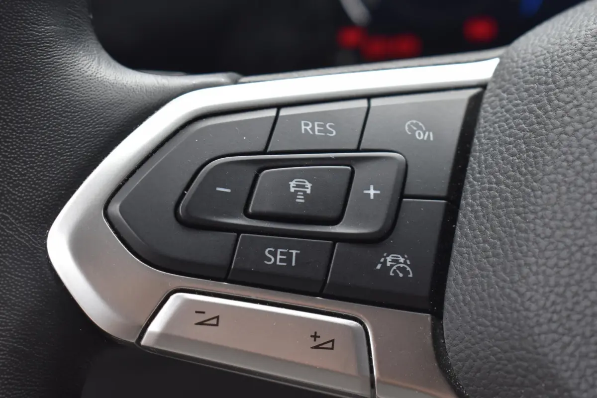 1.0 TSI Life Business BSM | Navigatie | Stuur/Stoelverwarming | Sfeerverlichting | 12 mnd BOVAG garantie | Whatsapp 06-53188999