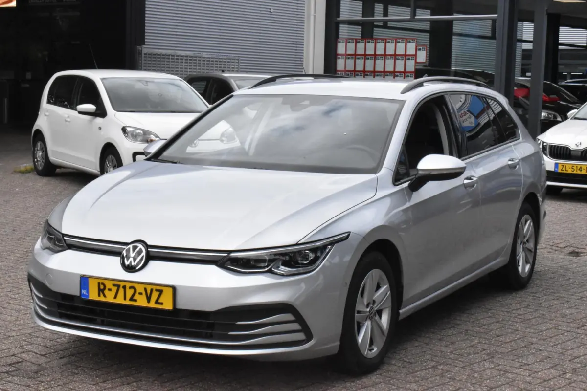 1.0 TSI Life Business BSM | Navigatie | Stuur/Stoelverwarming | Sfeerverlichting | 12 mnd BOVAG garantie | Whatsapp 06-53188999