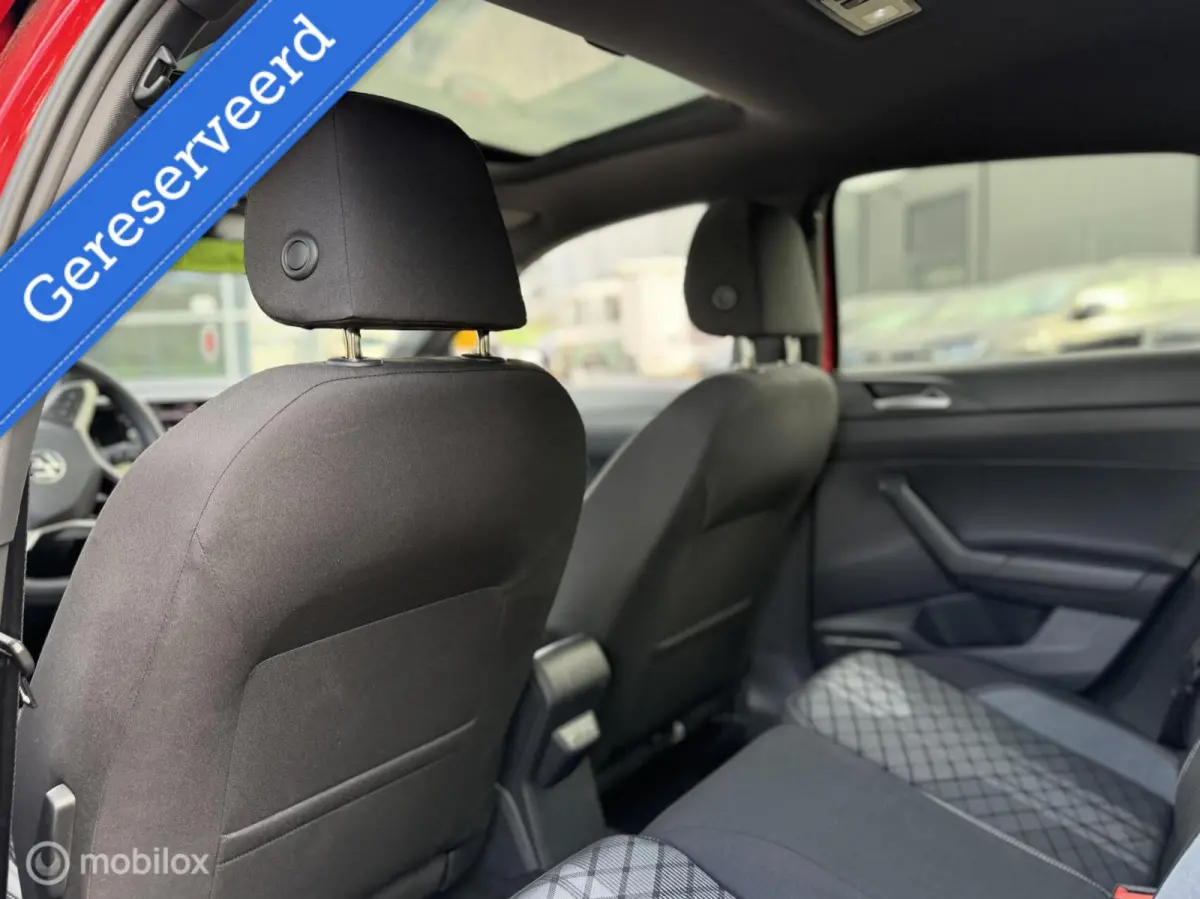 1.0 TSI DSG 3x R-Line PANO IQ CAMERA KEYLESS