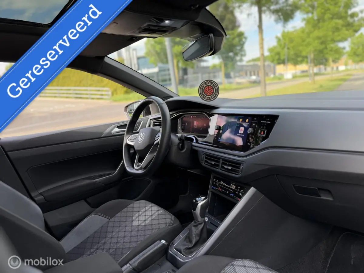 1.0 TSI DSG 3x R-Line PANO IQ CAMERA KEYLESS