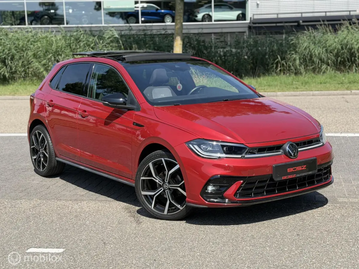 1.0 TSI DSG 3x R-Line PANO IQ CAMERA KEYLESS