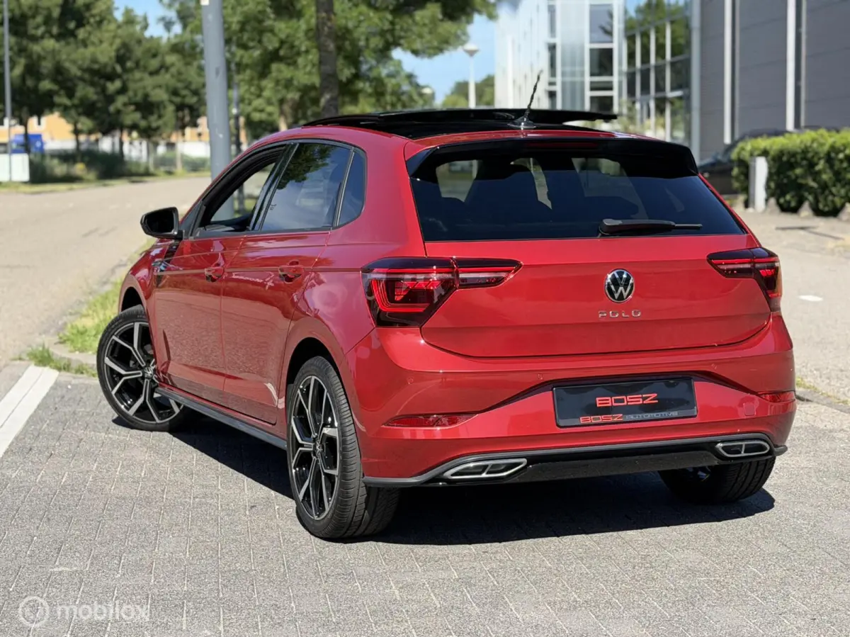 1.0 TSI DSG 3x R-Line PANO IQ CAMERA KEYLESS