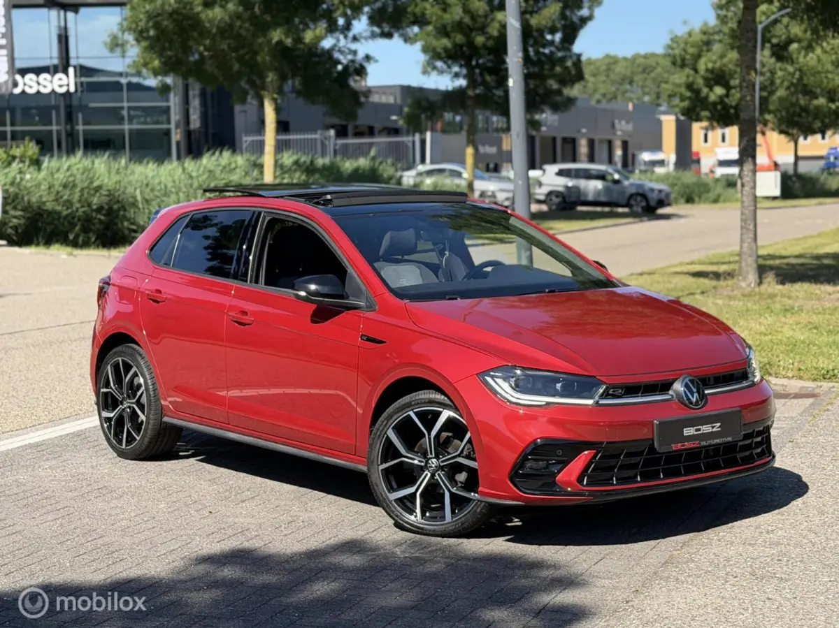1.0 TSI DSG 3x R-Line PANO IQ CAMERA KEYLESS