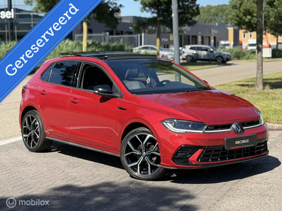 1.0 TSI DSG 3x R-Line PANO IQ CAMERA KEYLESS